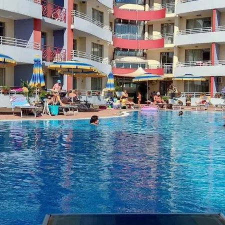 Plaza - - Sunny Appartement Slantchev Briag